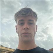 Estudiante de educación primaria con mención en educación física en la Universidad Rey Juan Carlos en Fuenlabrada